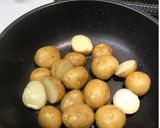 新じゃがと牛肉の甘辛煮♪作り方5写真