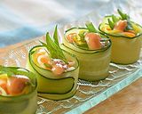 彩り素麺をきゅうりで巻いて、ねり梅のせ♪作り方3写真