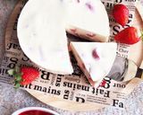 抱えて食べたい♡絶品苺のレアチーズケーキ作り方9写真