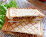 簡単リメイク★焼きそばホットサンド作り方9写真