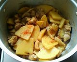 タケノコと鶏もも肉の煮物作り方5写真
