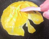 簡単美味♡絹さやとハムとたまごの炒め物作り方3写真