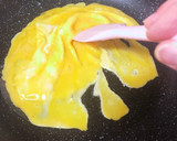 簡単美味♡絹さやとハムとたまごの炒め物作り方3写真
