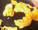 簡単美味♡絹さやとハムとたまごの炒め物作り方4写真