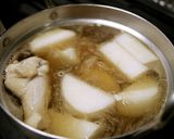 お酢でさっぱり！大根と手羽元の煮物♪作り方3写真