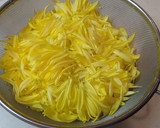 簡単！美味しい！食用菊の甘酢あえ作り方1写真