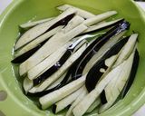 簡単！甘辛ハンバーグと茄子のオイスタ炒め作り方4写真