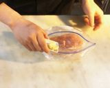 家事は疲れた！炊飯器でカンタン蒸し鶏♪作り方2写真