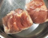 鶏肉とアンチョビのスープ作り方1写真
