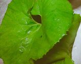 蕗の葉とわかめの油炒め作り方1写真