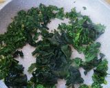 蕗の葉とわかめの油炒め作り方3写真