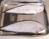 舌平目のムニエル♡チーズソースで作り方1写真