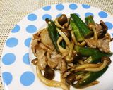 絶品☆豚肉とオクラのピリ辛オイマヨ炒め作り方5写真