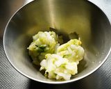 人気！白菜とサラダチキンのコンソメサラダ作り方1写真