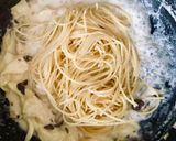 キャベツとしめじのクリームパスタ作り方9写真