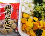 ☆鶏だんごとカボチャのミルク煮☆作り方1写真