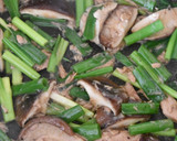 椎茸とツナのねぎ塩炒め作り方3写真