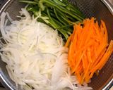 野菜も美味しい！鶏胸肉の南蛮漬け作り方1写真