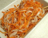 人参と玉ねぎのゆかり甘酢和え作り方5写真