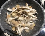 ベビーホタテと舞茸のめんつゆバター作り方2写真