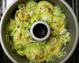 べにふうき de 葱盛りお好み焼き風パン作り方16写真