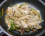 簡単！舞茸の白だし肉炒め作り方3写真