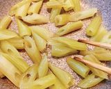 ご飯が進む！甘辛味☆ふきのきんぴら作り方2写真