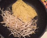 時短焦急★一人飯卵からまるマヨ焼きそば作り方1写真