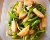 材料二つ！薩摩揚げとピーマンの即席和え　作り方2写真