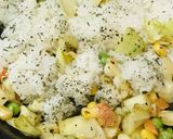 野菜mix&バジルのチーズかけチャーハン作り方2写真