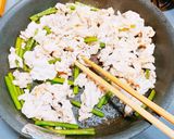 うちの定番　にんにくの芽と豚肉の炒め物作り方3写真