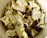 鶏皮とキャベツとしめじのお味噌汁作り方6写真