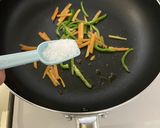 ニンジンとピーマンの塩味噌きんぴら作り方3写真