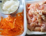 ☆節約にも♪鶏肉と人参のみぞれ煮☆作り方1写真