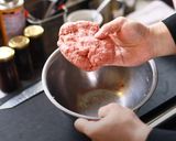 ハンバーグ　赤ワインソース作り方4写真