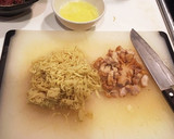 袋焼きそばと唐揚げの余りでかんたんそば飯作り方4写真