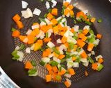 離乳食後期★野菜たっぷり卵チャーハン作り方3写真