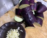 豚バラと茄子の味噌炒め作り方1写真