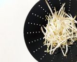 簡単!しらたき×サラダチキンのフォーガー作り方3写真