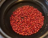 ことこと炊いて甘さ控えめの粒あんづくり作り方1写真