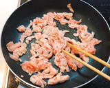 豚肉と新玉ねぎのバター塩昆布炒め作り方3写真