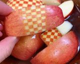 お弁当に！市松模様のりんごの飾り切り作り方10写真