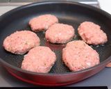 【幼児食】野菜入り煮込みハンバーグ作り方3写真