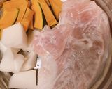 一気に3品！蒸し鶏、サラダ、スープ作り方4写真