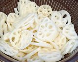 簡単れんこんナムル作り方1写真