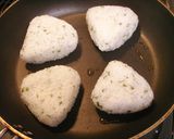 しらすと大葉の焼きおにぎり☆作り方4写真