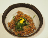 詰めて焼くだけ♪油揚げの納豆はさみ焼き作り方1写真