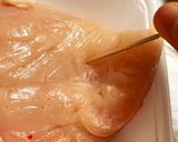 胸肉なのにしっとり！柔らかのコツ★作り方1写真