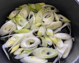 余った鶏団子のタネで☆簡単中華スープ作り方2写真