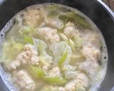余った鶏団子のタネで☆簡単中華スープ作り方4写真